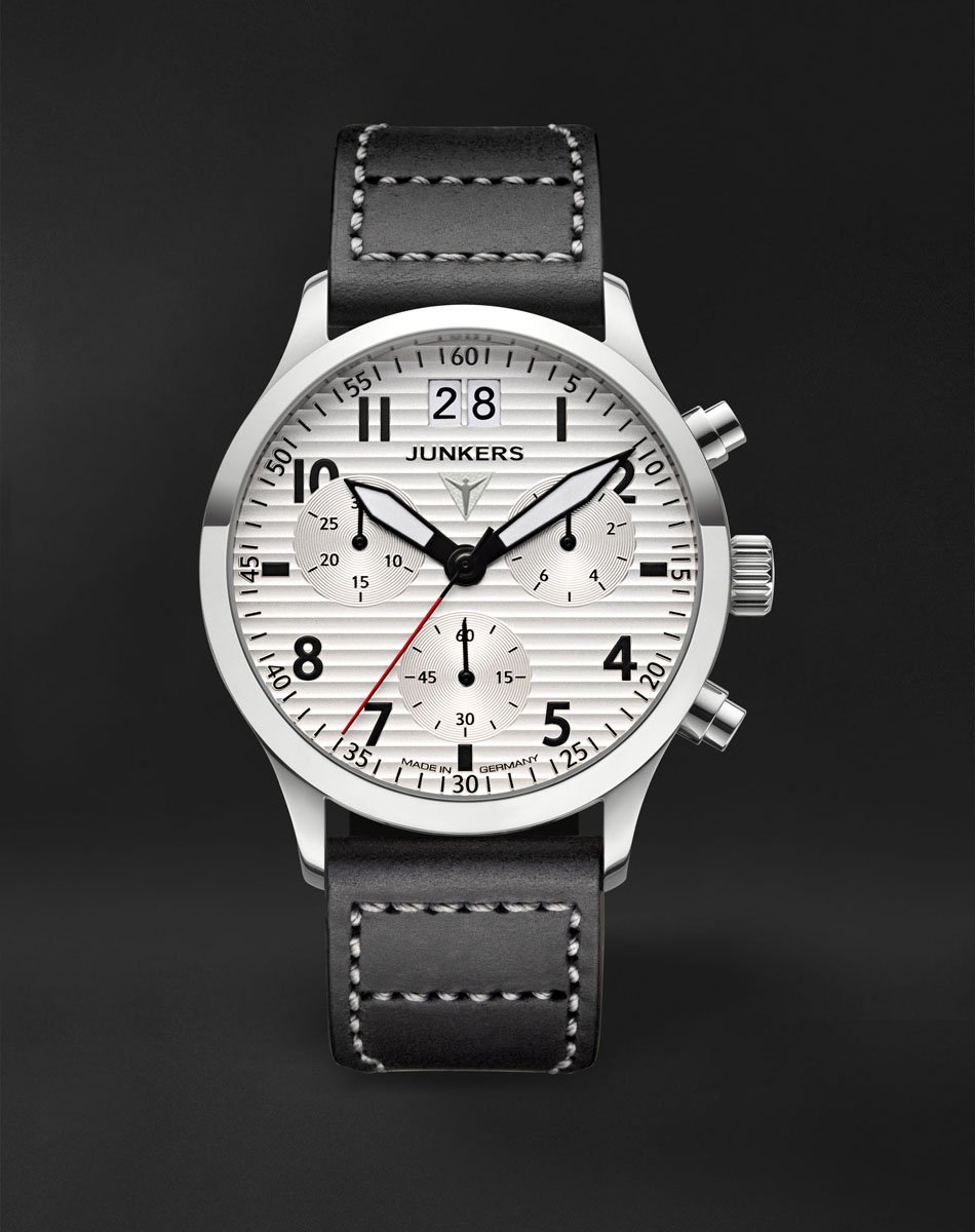 Junkers-Flieger-D-2000-silber