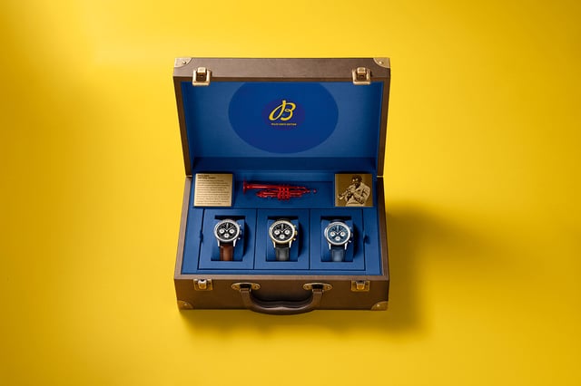 Breitling Navitimer B09 Chronograph 41 Tribute to Miles Davis Lifetime Club Member Set: Koffer