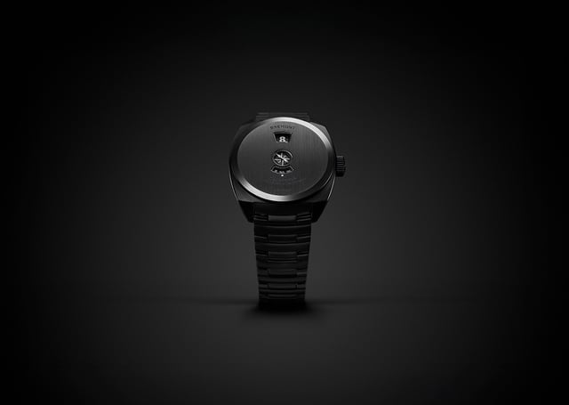 Bremont Terra Nova 38 Jumping Hour in Schwarz