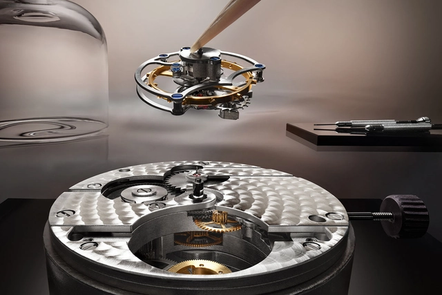 Jaeger-LeCoultre Master Ultra Thin Tourbillon Enamel: Einsetzen des Tourbillons