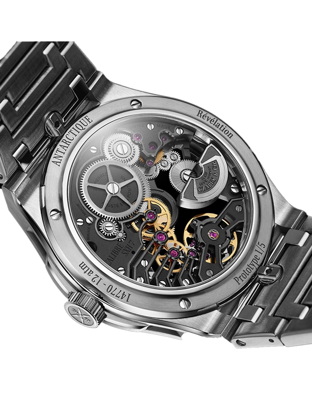 Czapek – Antarctique Plique-à-Jour Polar Blue, Automatikuhr mit Manufakturkaliber und Emaille-Zifferblatt