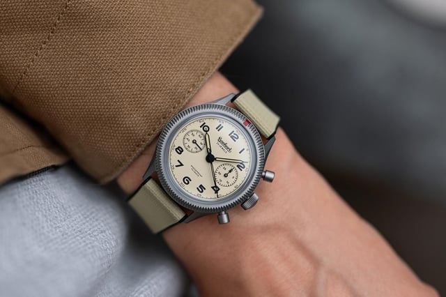 Hanhart 417 TI Desert Pilot Limited Edition, Wristshot