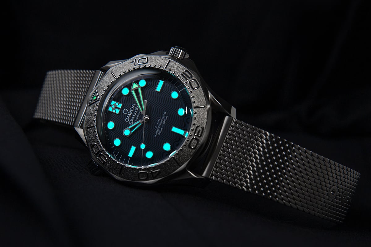 Omega Seamaster Diver 300M bei Nacht