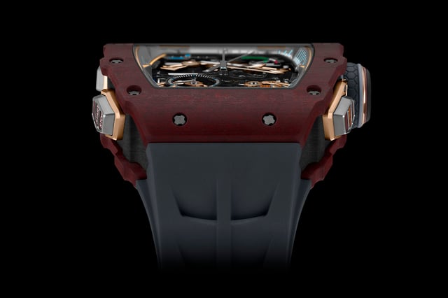 Richard Mille: RM 41-01 Tourbillon Soccer in karminrotem Basalt TPT