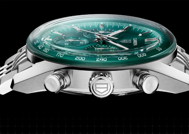 TAG Heuer: Carrera Chronograph 41mm, Titel, grünes Zifferblatt im Profil