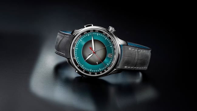 H. Moser & Cie. Endeavour Flyback Chronograph Dual Time Date, Uhr liegend