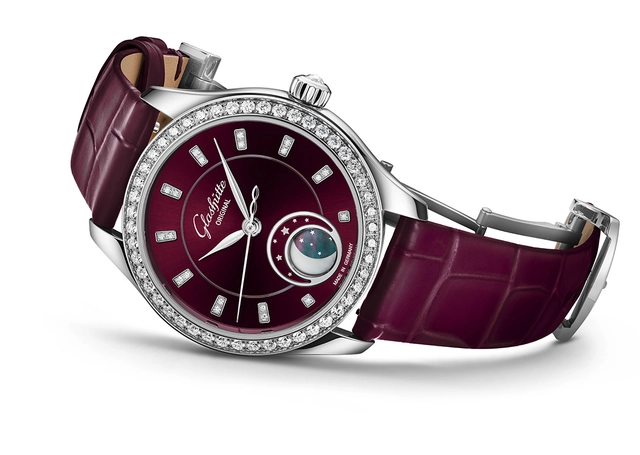 Glashütte Original Serenade Luna in violett