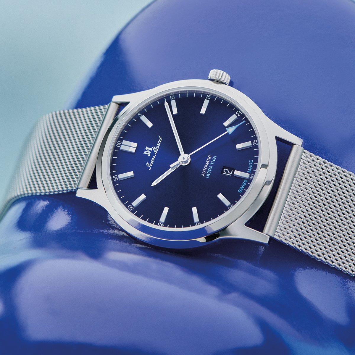 Jean Marcel Stealth Ref. 540.60.63, Edelstahluhr mit 41 Millimetern Durchmesser und blauem Zifferblatt