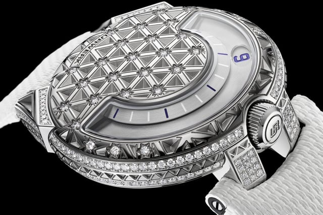 Urwerk UR-101 Diamond Sky: Gehäuseseite mit Diamanten verziert