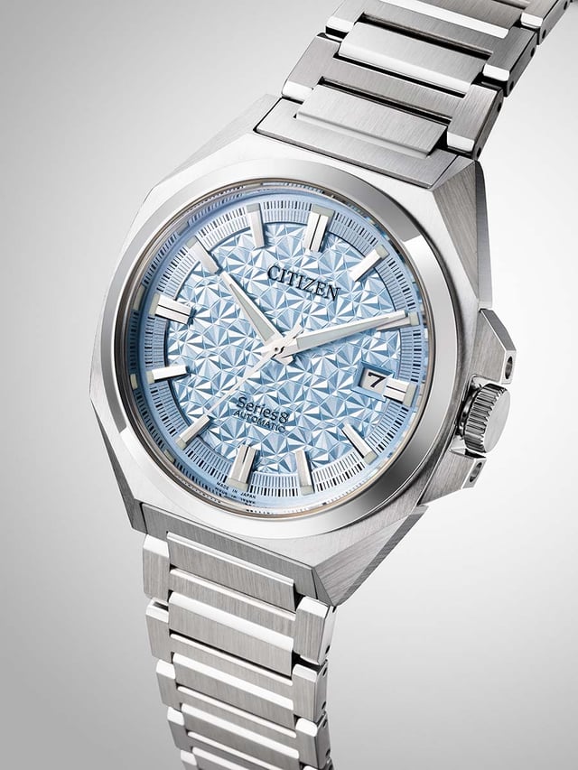 Citizen Series 8 831 NB6051-59L, Seitenansicht