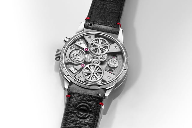Armin Strom: Mirrored Force Resonance Red Boden