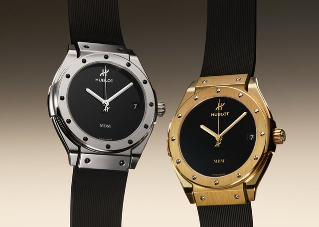 Hublot mit der Classic Fusion Tributo in Gelb- beziehungsweise Weißgold