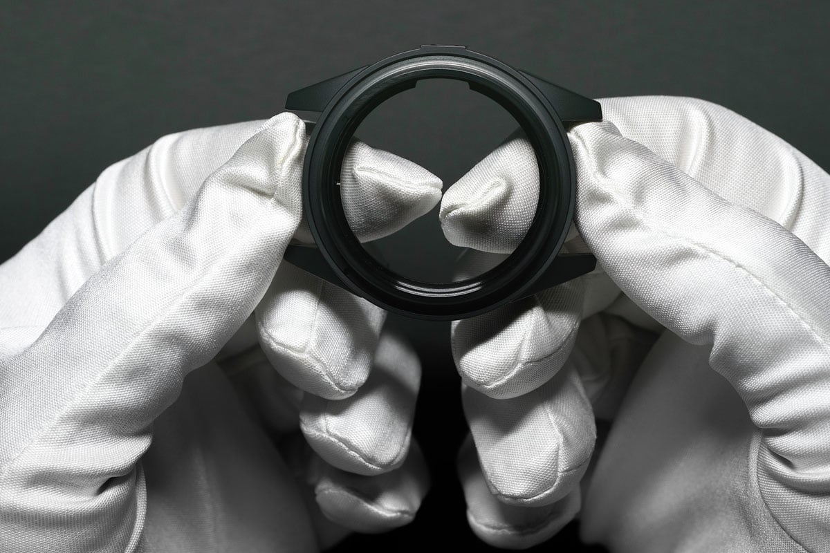 Rado-Comadur: Endkontrolle eines Captain-Cook-Gehäuses