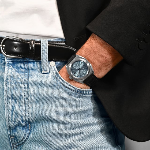 Hegid: Mirage Soleil Ice Blue Wristshot