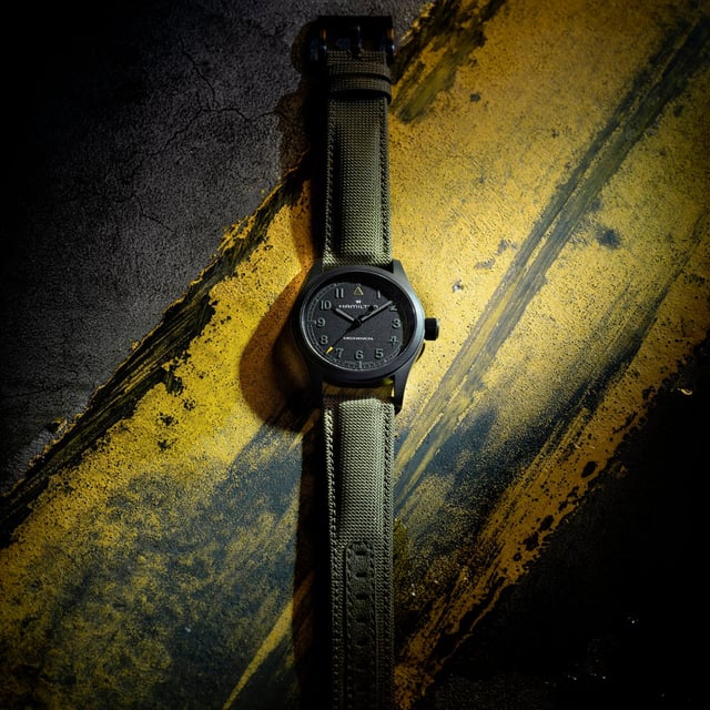 Hamilton Khaki Field Mechanical Call of Duty: Modern Warfare 4 Special Edition 