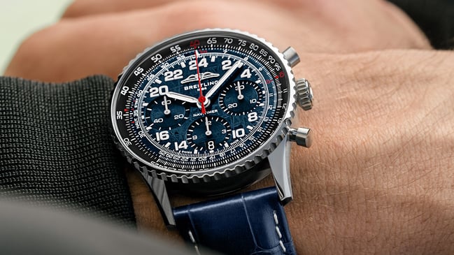 Breitling Navitimer B02 Chronograph 41 Cosmonaute Artemis II, Handgelenk