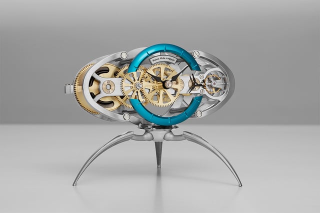 Maison Alcée x MB&F Nostromo, Tischuhr