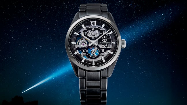 Frontalansicht der Orient Star M34 F8 Skeleton Hand Winding