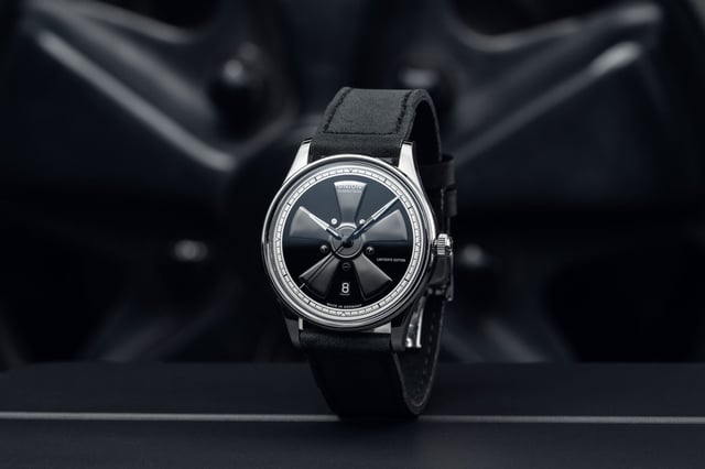 Union Glashütte: Noramis Datum Limitierte Edition Petro Surf