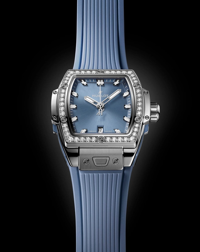 Hublot: Spirit of Big Bang Coal Blue Diamonds