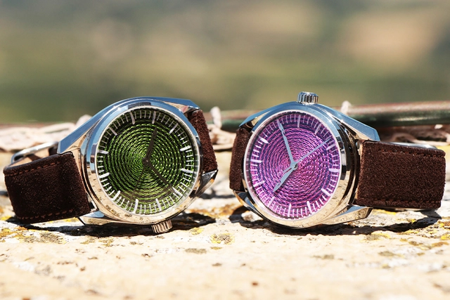 Ercigoj – Cornely, Automatikuhr mit gesticktem Zifferblatt und Edelstahlgehäuse