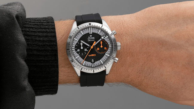 Stowa – Chrono WRC Stage 1, Automatikchronograph aus Edelstahl mit schwarzem Zifferblatt