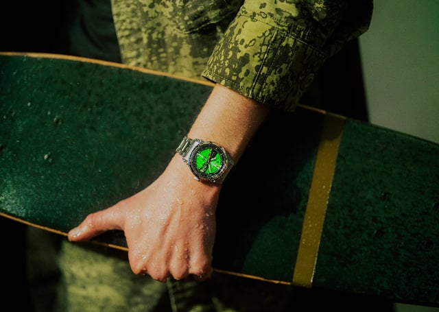 Seiko 5 Sports Field Series HUF Limited Edition SRPM09, Uhr am Handgelenk