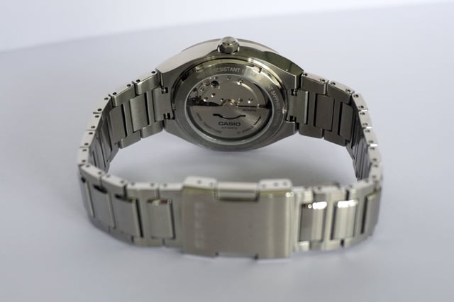 Casio Edifice Automatikuhr EFK-200D-4A, Kalibereinsicht Modul 5766 Miyota 8215