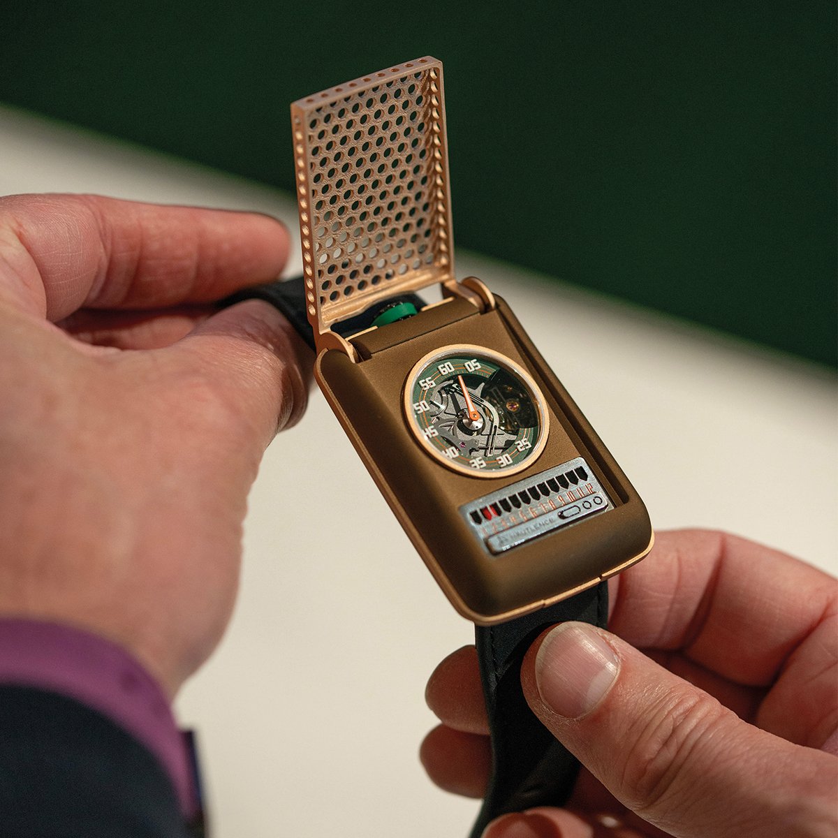 Hautlence Retrovision '64