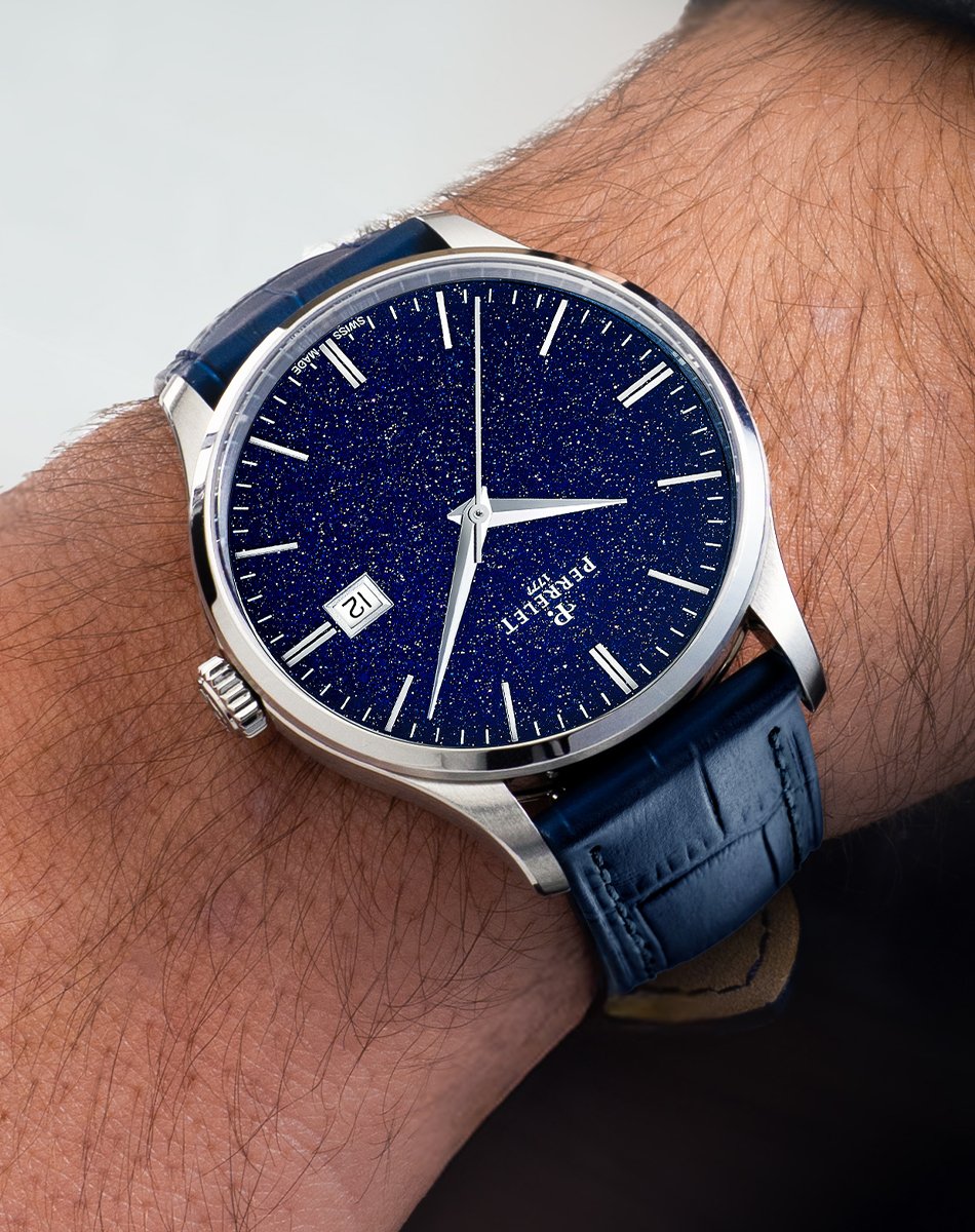 Perrelet – Weekend Aventurine, Automatikuhr mit Edelstahlgehäuse und Steinzifferblatt am Handgelenk