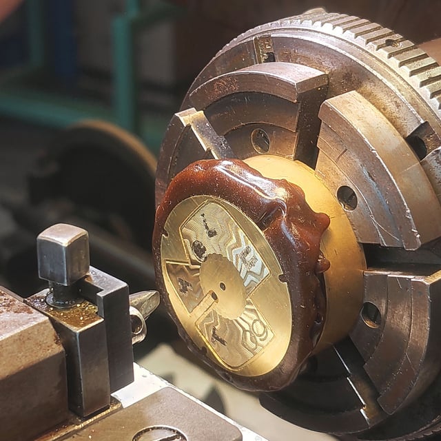 Grand Guilloche One von Alexander Shorokhoff x Benzinger an der Rundzugmaschine