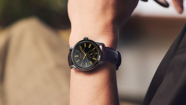 Seiko Presage Classic Series „Craftsmanship“ Urushi SPB499 am Handgelenk