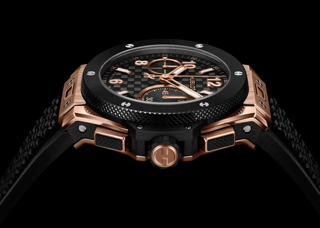 Hublot: Big Bang Original Unico King Gold Ceramic liegend
