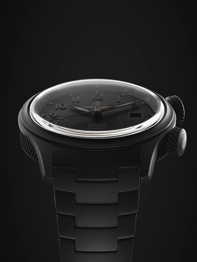 Bremont Altitude MB Meteor Stealth Grey, Gehäuse von vorne