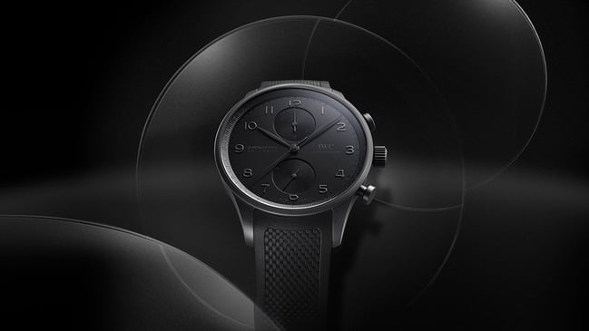 IWC Portugieser Chronograph Ceratanium, Ref. IW371631, schwarze Uhr, schwarzer Hintergrund