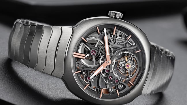 H-Moser-Cie-Streamliner-Tourbillon-Skeleton-Double-Hairspring-liegend.jpg