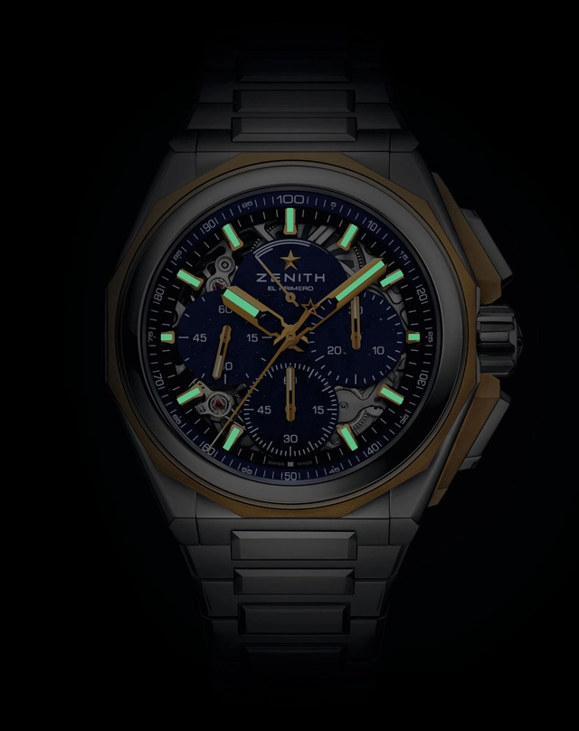 Zenith Defy Extreme Lapis Lazuli bei Dunkelheit