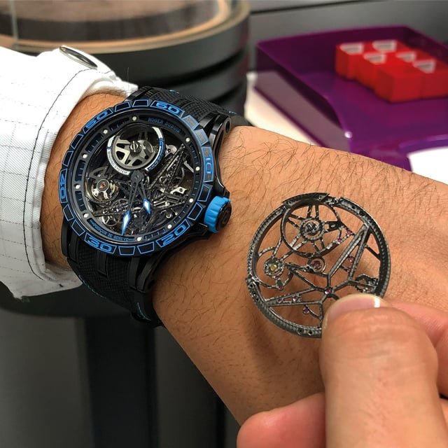 WatchTime-Uhrenreise Genf 2022: in der Manufaktur von Roger Dubuis