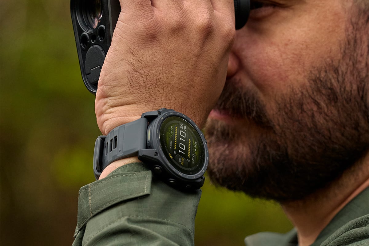 Garmin – Tactix 8 Cerakote, taktische Multisport-Smartwatch