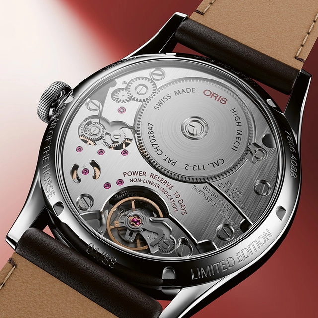 Oris Year of the Horse Limited Edition, Werk durch den Saphirglasboden