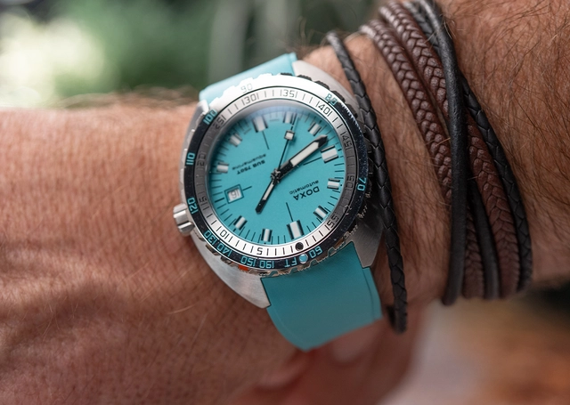 Doxa – SUB 750T, Taucheruhr aus Edelstahl mit türkisfarbenem Zifferblatt