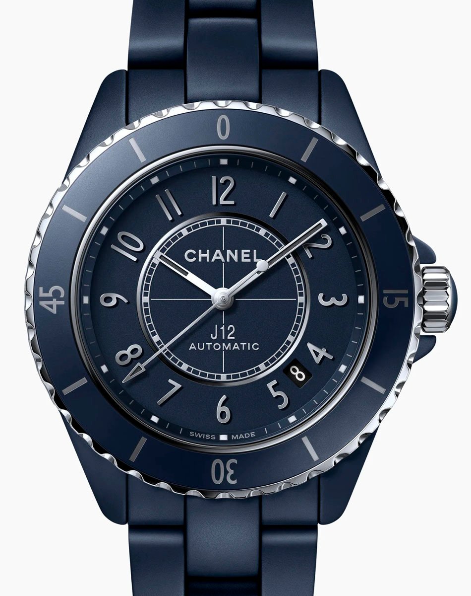Chanel: J12 38mm im mattblauer Keramik und Edelstahl
