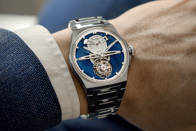 Czapek Antarctique Tourbillon Titanium Cosmic Blue, Luxusuhr aus Titan mit Tourbillon