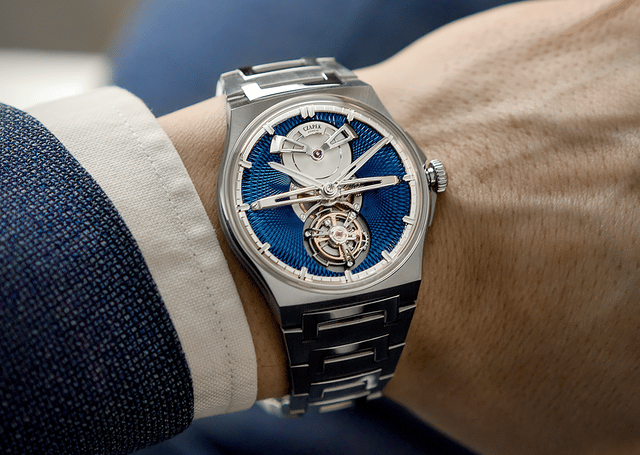 Czapek Antarctique Tourbillon Titanium Cosmic Blue, Luxusuhr aus Titan mit Tourbillon