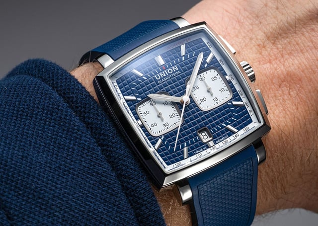 Union Glashuette Averin Chronograph, Ref. D015.527.17.041.02, Uhr am Handgelenk