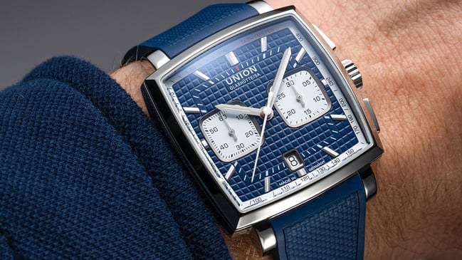 Union Glashuette Averin Chronograph, Ref. D015.527.17.041.02, Uhr am Handgelenk