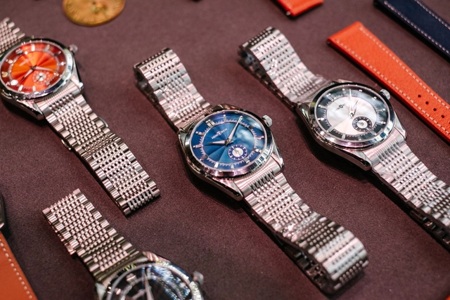 Modelle der Heinrich Radiance auf der WatchTime Düsseldorf