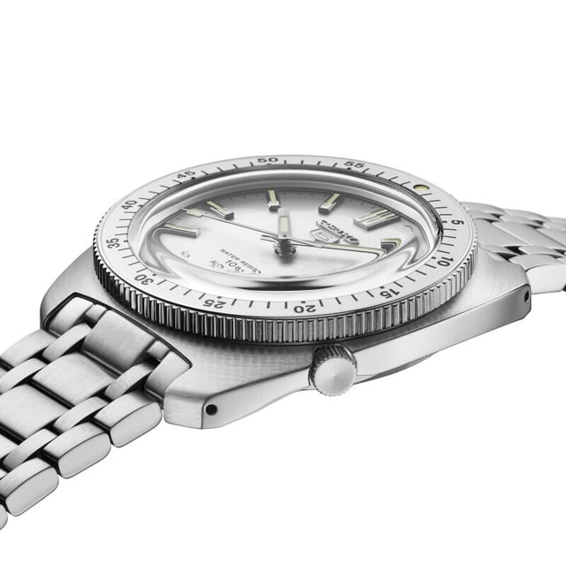 Seiko 5 Sports Heritage Design Re-creation Limited Edition, Edelstahluhr Referenz SRPL91K1, Profilansicht