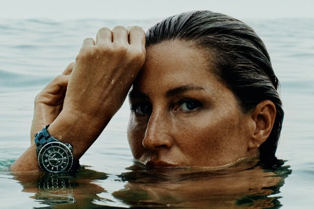 Supermodel Gisele Bündchen in der aktuellen Kampagne für die J12 von Chanel