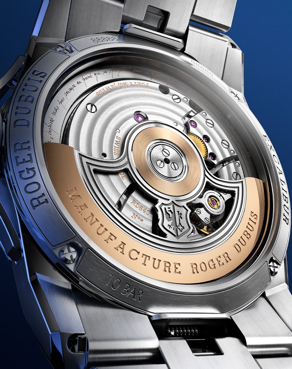 Roger Dubuis – Excalibur Biretrograde Calendar Cosmic Blue, Edelstahluhr mit Automatikkaliber, blauem Zifferblatt und Kalenderfunktion